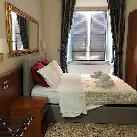 רומא A Rosmini Suites מראה חיצוני תמונה